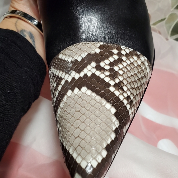 Gucci ankle boots. 391/2 Used in excellent condition. - Picture 4 of 16